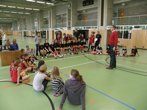 Hermann Jans bei der Begrüßung